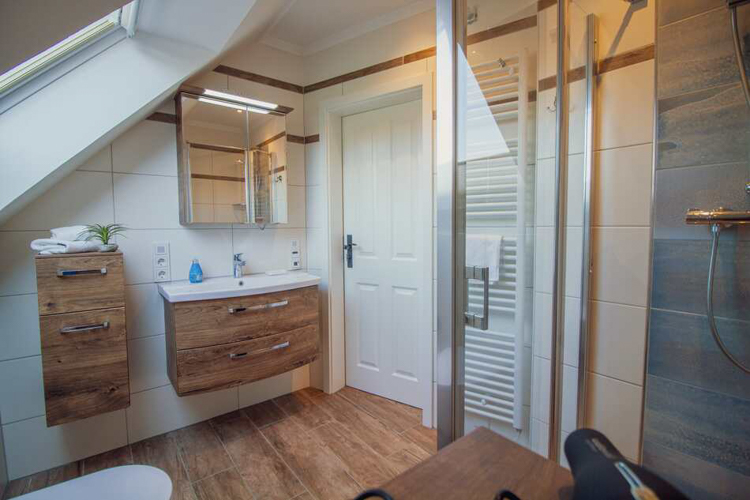 Upleward, Schwitterslohne 1 / Wohnung: Ferienwohnung Rapsblüte Upleward, Schwitterslohne 1 / Wohnung: Ferienwohnung Rapsblüte